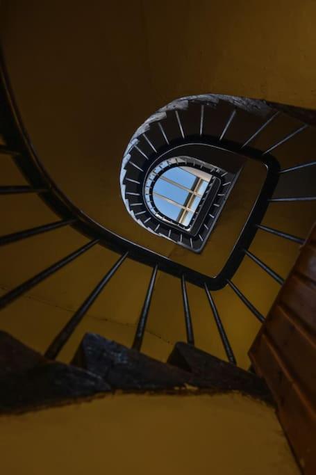 Two Bedroom Apartment-Central Edinburgh-Old Town-Licensed المظهر الخارجي الصورة